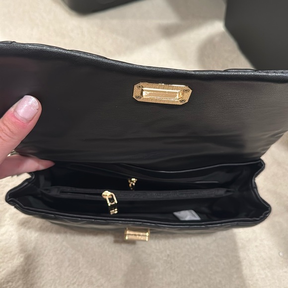 NWT Badgley Mischka Quilted Black Crossbody Bag with Gold Hardware, Studs … - Picture 6 of 8
